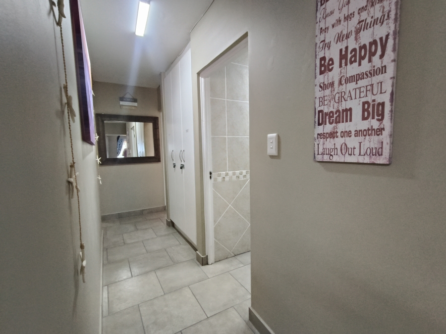 3 Bedroom Property for Sale in Paradise Beach Eastern Cape
